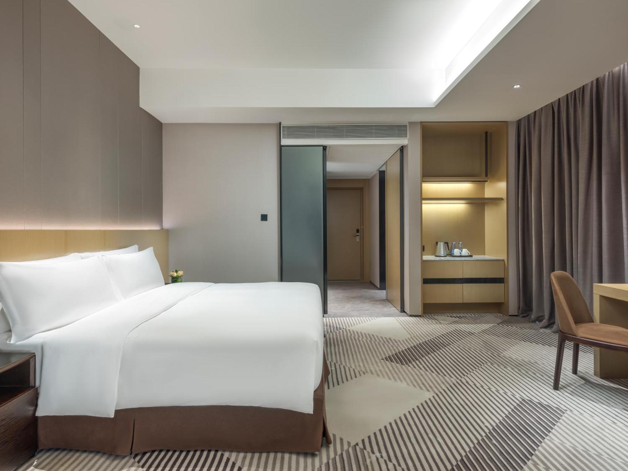 La Yarda Hotel Guangzhou - Free Shuttle Bus Available During Canton Fair Period Exterior photo